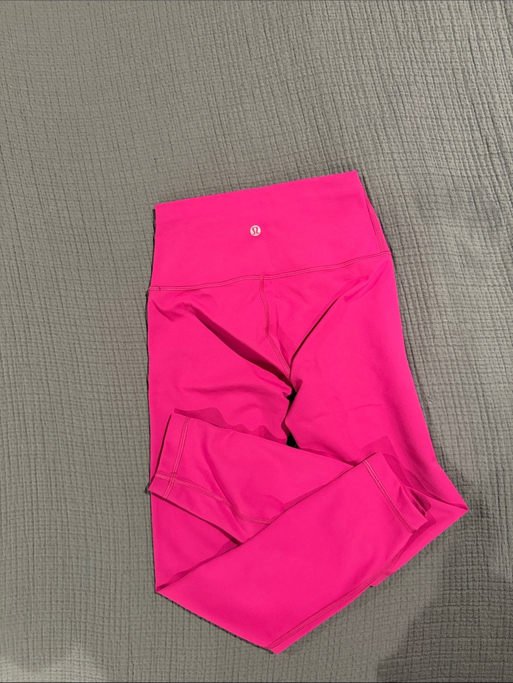 lululemon Wunder train leggings in Ripened Raspberry- sz 4